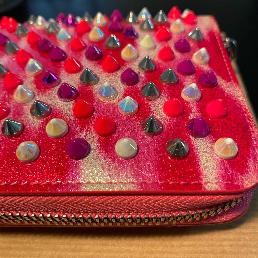 ✨🩷Christian Louboutin Panettone Glitter Spike Wallet🩷✨ - Picture 12 of 15